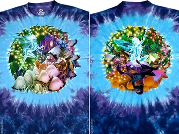 Льюис Кэрролл был математик, философ, логик. Его "Алиса в стране чудес" имеет два измерения: это книга об одном необычном путешествии, лежащая на столе, и бездонный колодец ребусов и загадок, над которыми до сих пор ломают головы тысячи людей.Что объединяет все эти сюжеты в наших футболках? Мифы? Миф- это лишь результат. Изображение на футболке учит мыслить нас и мыслить других. Не всё решается по шаблону. Только когда человек осознанно подходит к проблеме умеет пользоваться и логикой и ирациональным мышлением, он находит ответ. Мыслите!